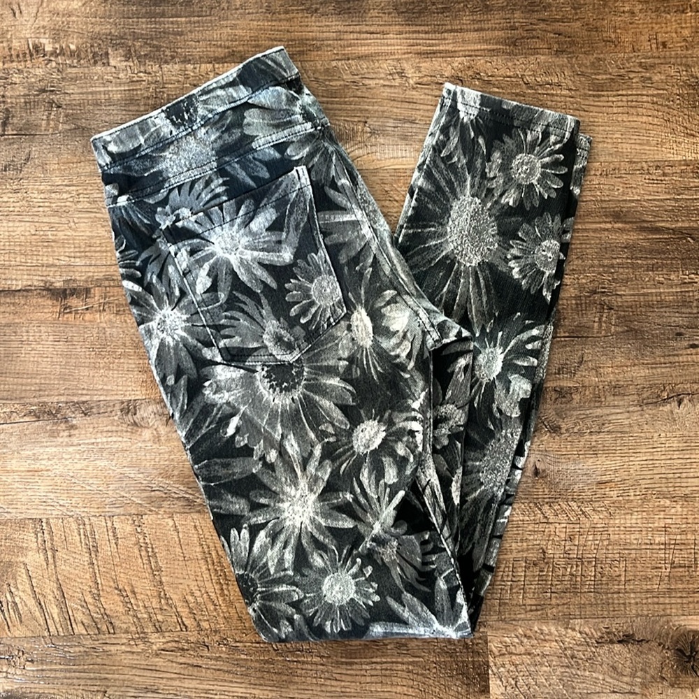 HUE Legging Size Small